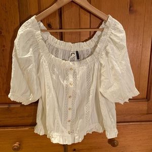 Akemi & Kim off the shoulder summer blouse